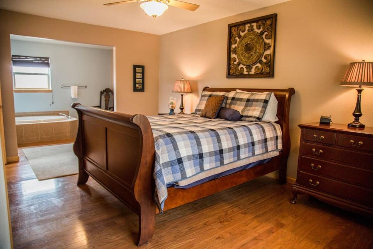 Great for families Master bedroom, Loft, full kitchen, Dogs OK Estes Park Eksteriør billede